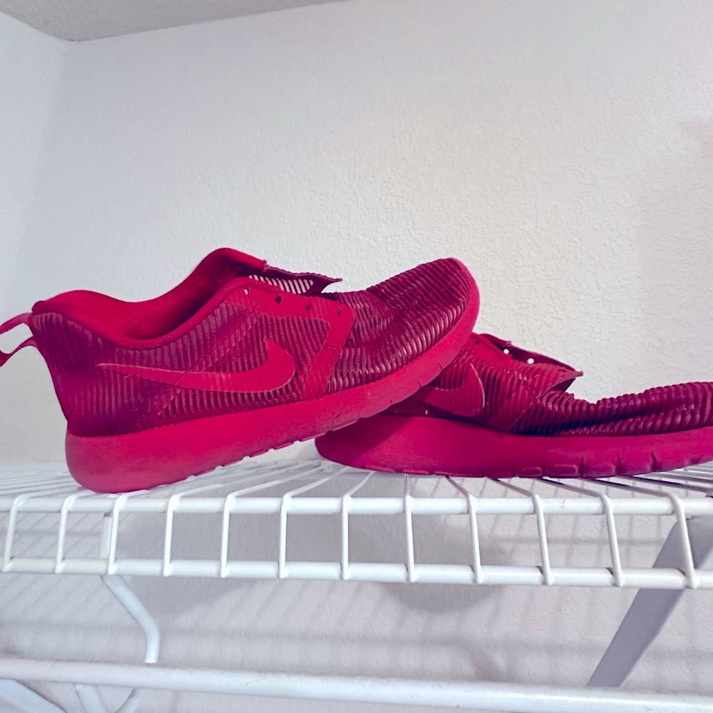 Shoes - Picture 3 of 5